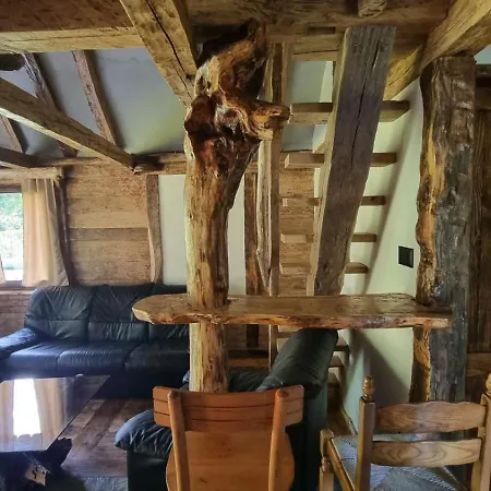 Jantar- Rusticna Kuca Semesterbostad *