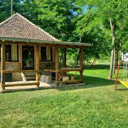 Jantar- Rusticna Kuca 度假居 Crnca